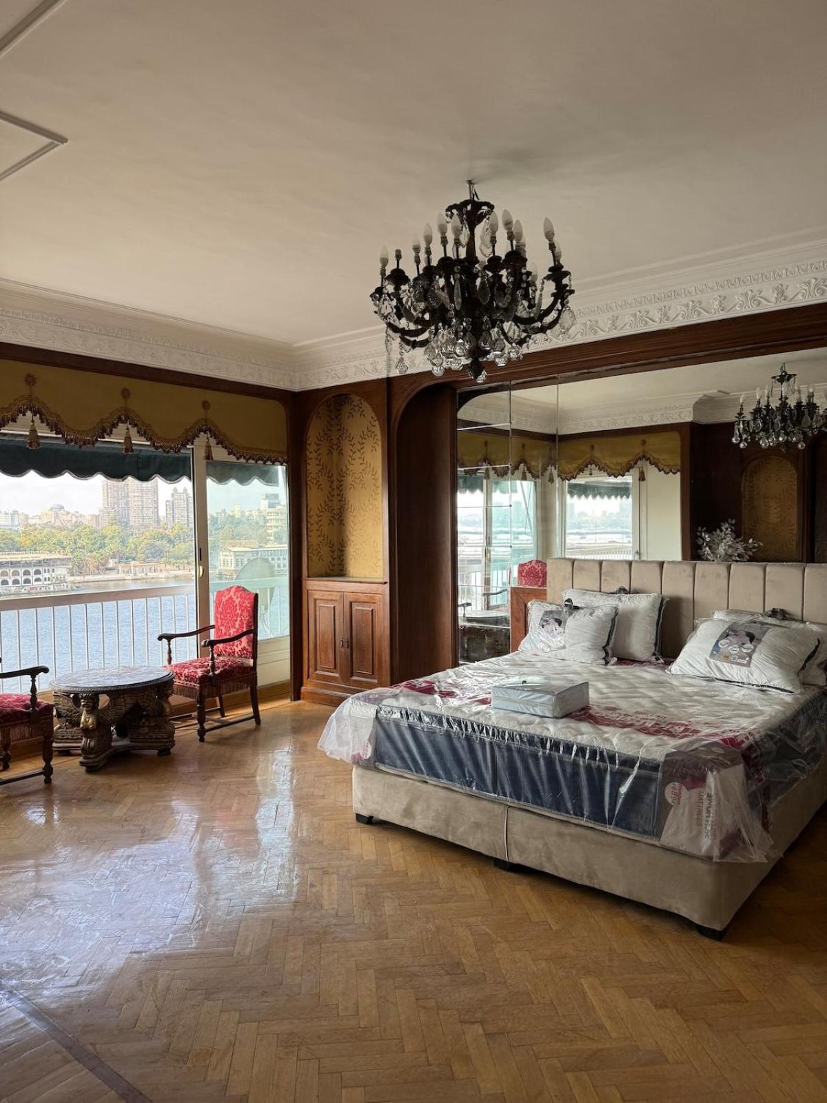 Prestigious Nilefront Luxury Cairo