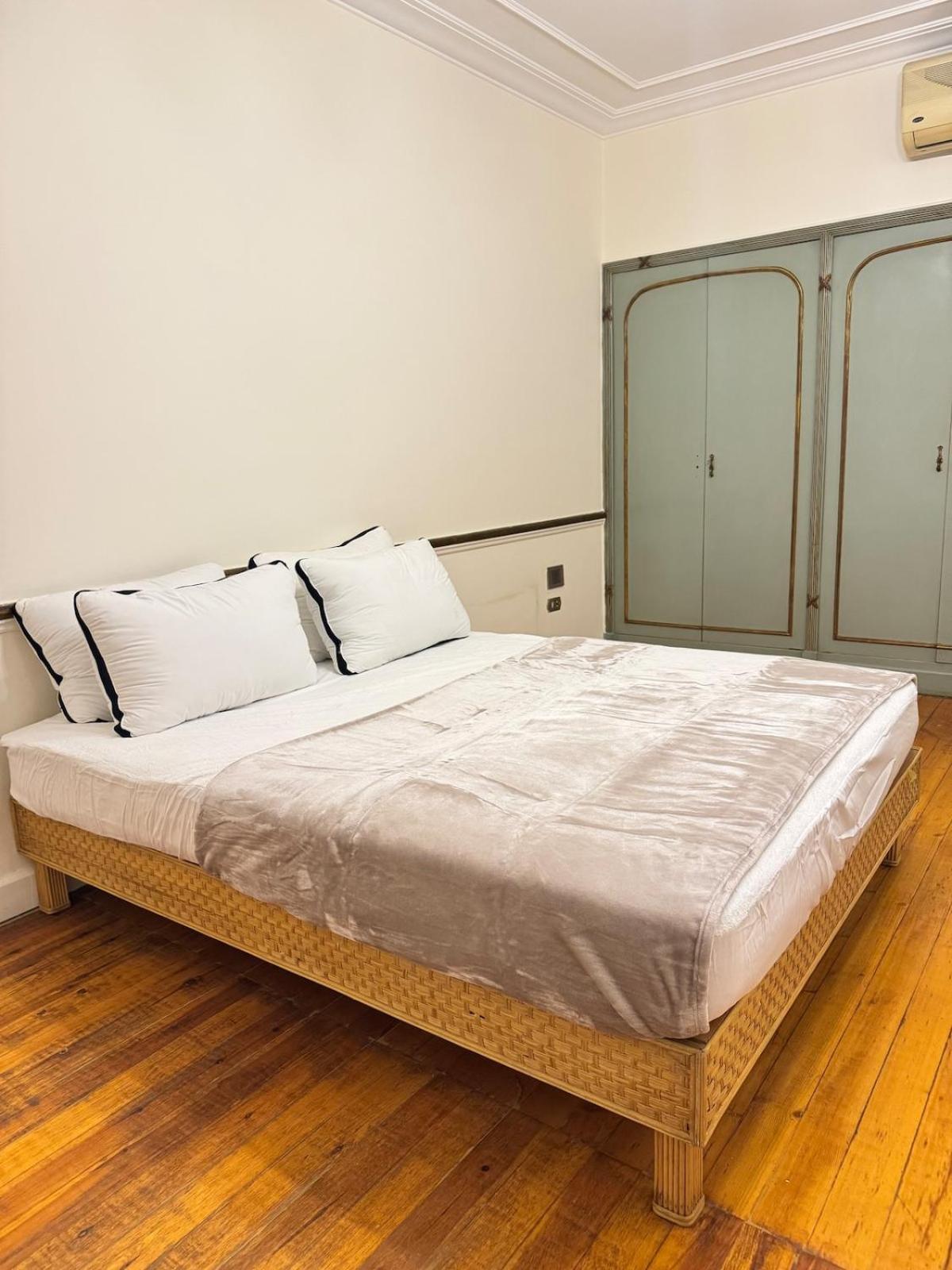 Prestigious Nilefront Luxury Apartment *